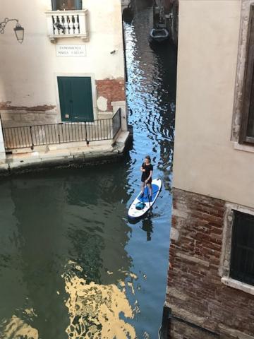 B&B Al Teatro With Canal View Венеция Экстерьер фото
